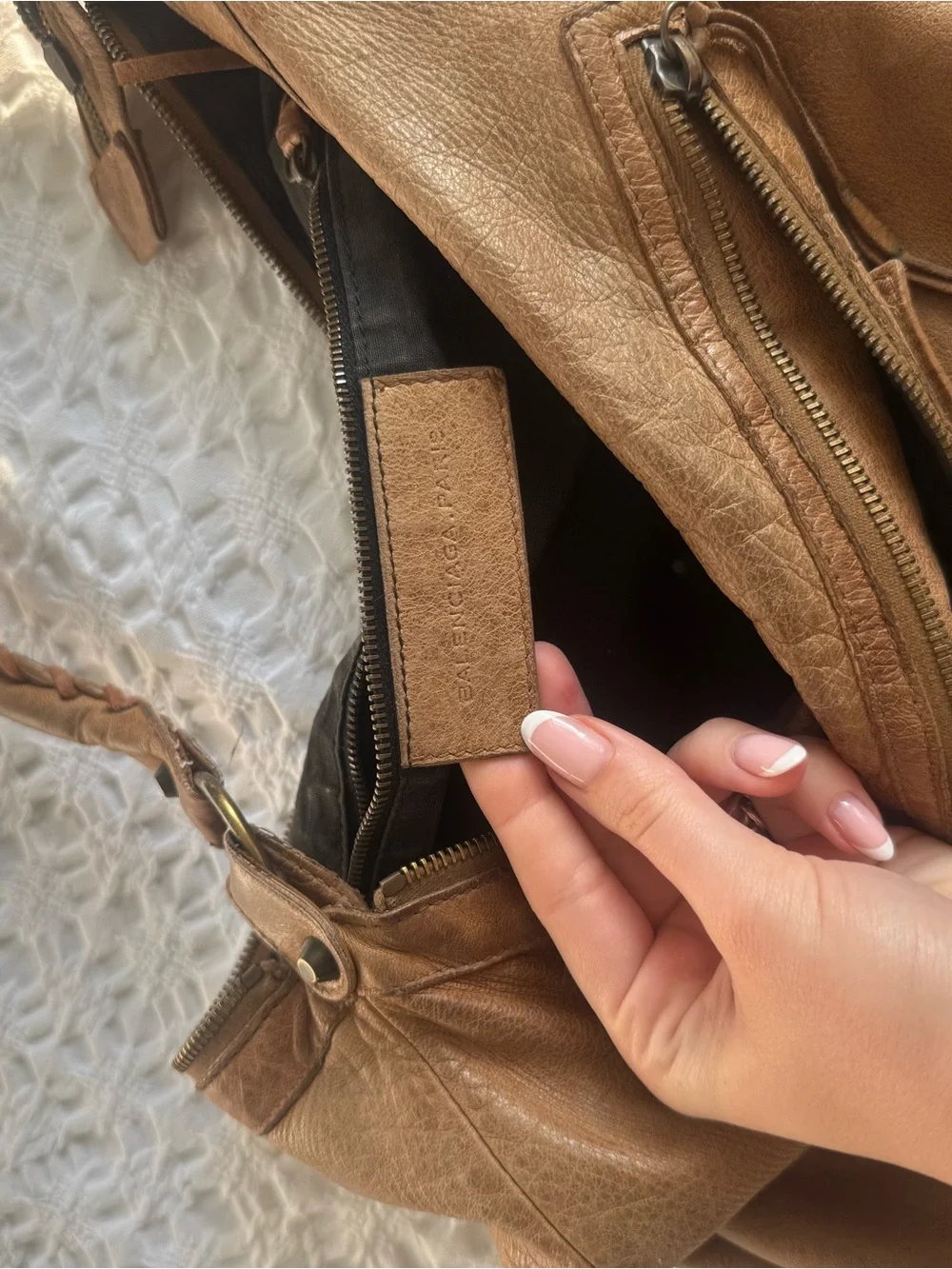 Classic Tan Leather Hobo Bag - Women